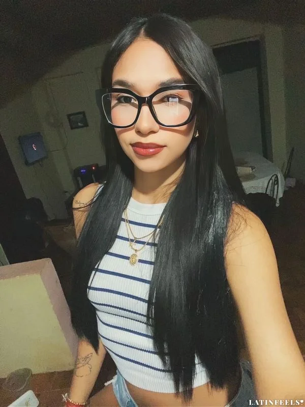 Maria Fernanda, 24